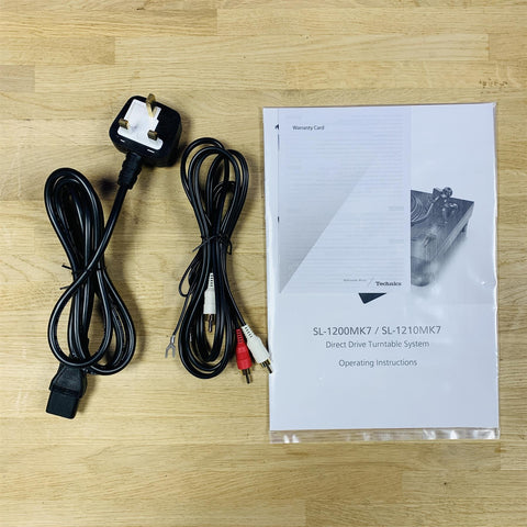 Technics SL-1200 MK7 Direct Drive DJ Turntable