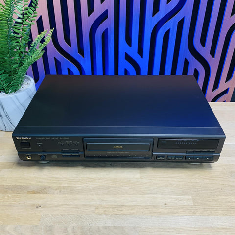 Technics SL-PG590 CD Player Inc Remote