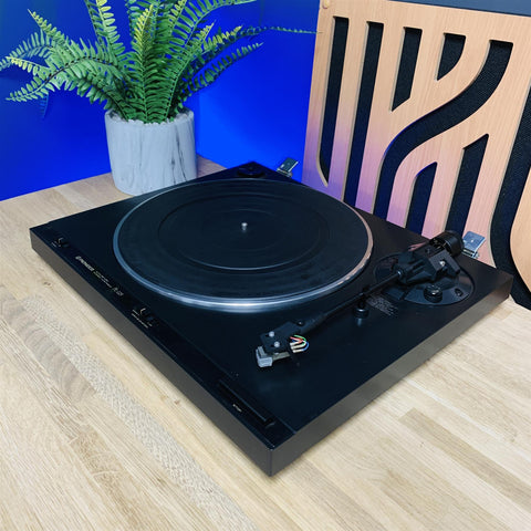 Pioneer PL-225 Stereo Turntable