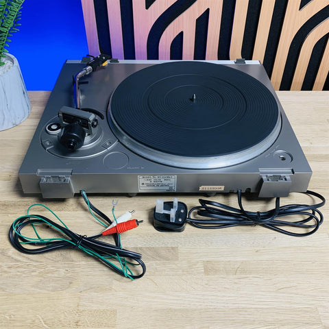 Hitachi H324 MK2 Turntable