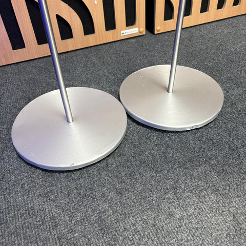 LOEWE S1 Stereo Speakers With Stands