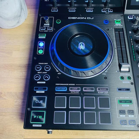 Denon DJ Prime 4 DJ Controller With Swan Flight Case