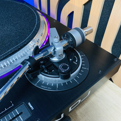 Denon DJ VL12 Prime Turntable with Decksaver