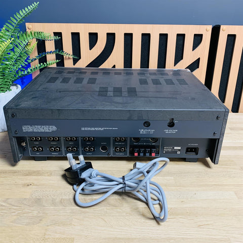 REVOX B750 Integrated Stereo Amplifier