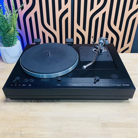 Thorens TD 520 Turntable