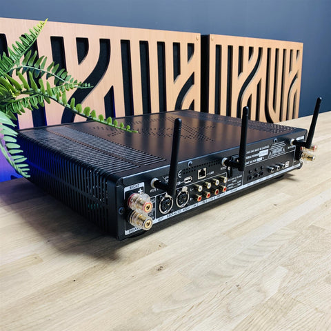 Leema Acoustics Quasar Integrated Amplifier