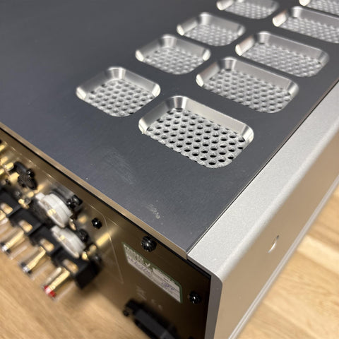 Luxman L-509x Integrated Stereo Amplifier With Remote
