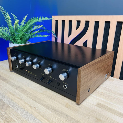 Sansui AU-101 Solid-State Integrated Stereo Amplifier
