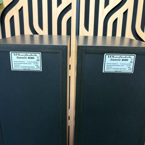Wharfedale Diamond 230 Black Speakers