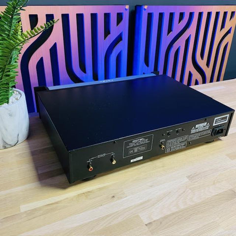 Rotel RCD-1072 Premium HD CD Player