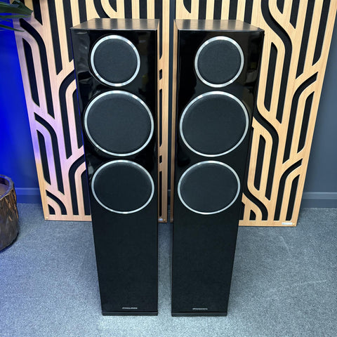 Wharfedale Diamond 230 Black Speakers