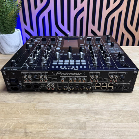 Pioneer DJ DJM-2000NXS Flagship 4-channel digital mixer