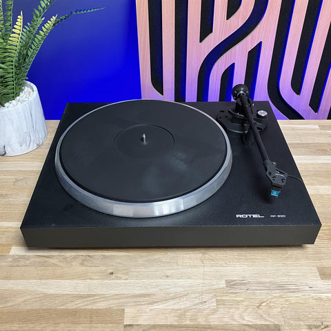 Rotel RP-830 Belt Drive Turntable
