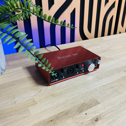 Focusrite Scarlett 2i2 Audio Interface (2nd Gen)