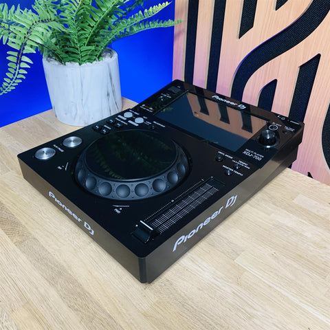 Pioneer XDJ-700 DJ Multi Player (Spares or Repairs)