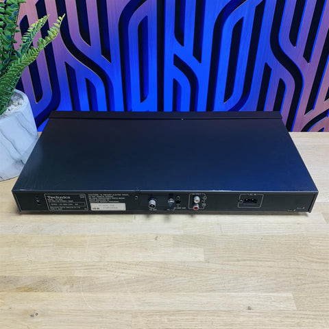 Technics ST-600L LW/MW/FM Stereo Tuner Quartz Synthesizer