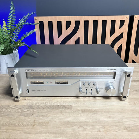 Rotel RT-2000 Stereo Quartz PLL AM/FM Tuner