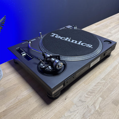 Technics SL1210mk2 With Ortofon Concorde MkII Mix