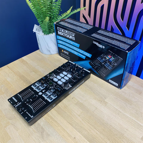 Reloop Mixtour Pro DJAY Pro DJ Controller