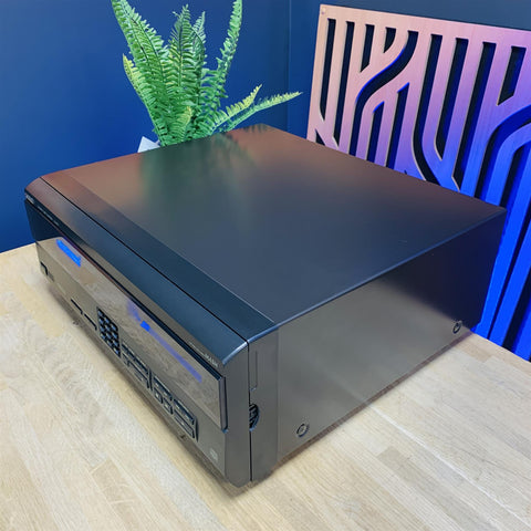 Technics SL-MC7 High-End 110 CD Changer with Original Remote Control