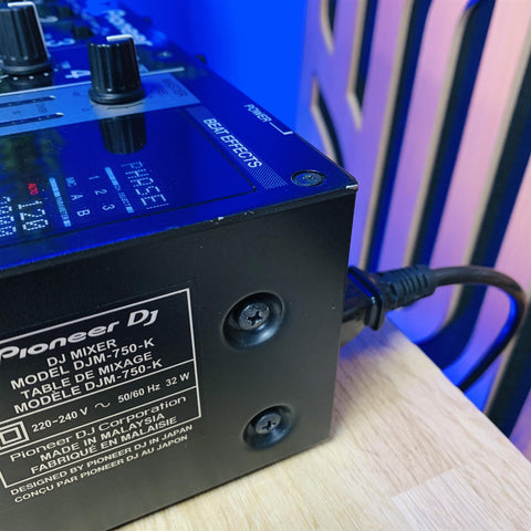 Pioneer DJM-750 Mixer