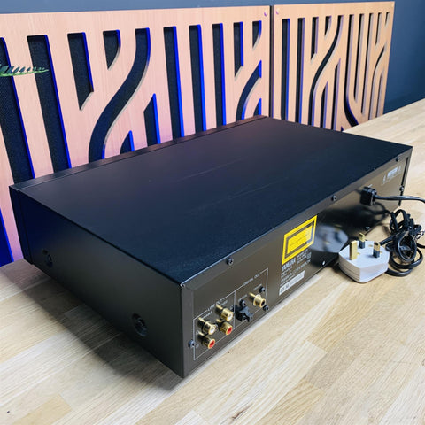 Yamaha CDX-860 CD Player