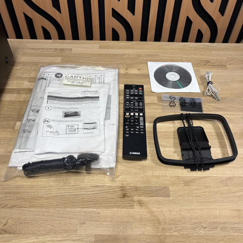 Yamaha RX-V377 AV Receiver