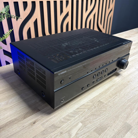 Yamaha RX-V377 AV Receiver