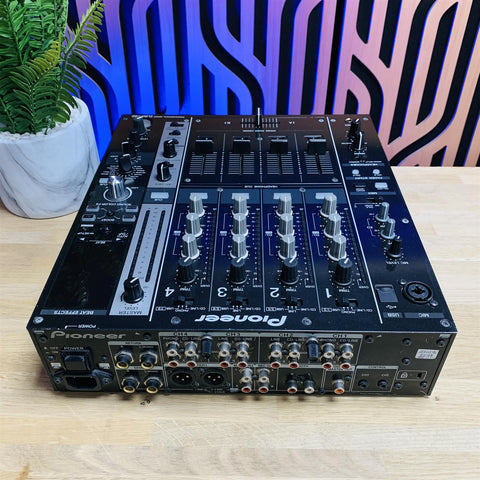 Pioneer DJ DJM-750 4-Channel Mixer