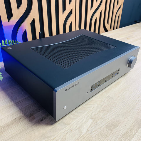 Cambridge Audio CXA81 MkII