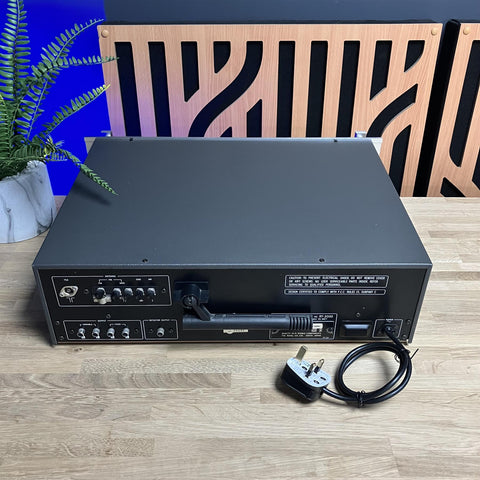 Rotel RT-2000 Stereo Quartz PLL AM/FM Tuner