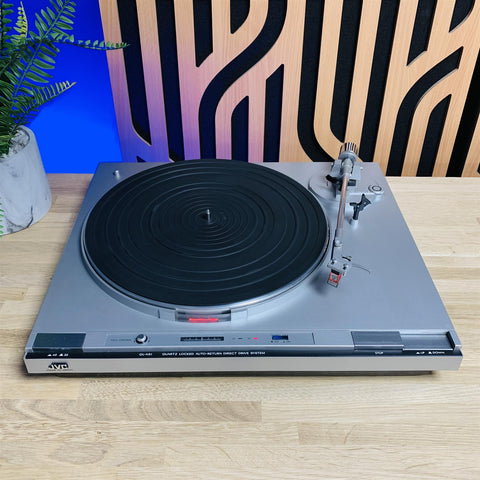 JVC QL-A51 Quartz Lock Direct Drive Turntable Ortofon F15E MKII Cartridge