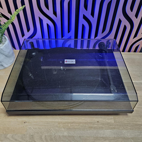 Pro-Ject Essential II Turntable