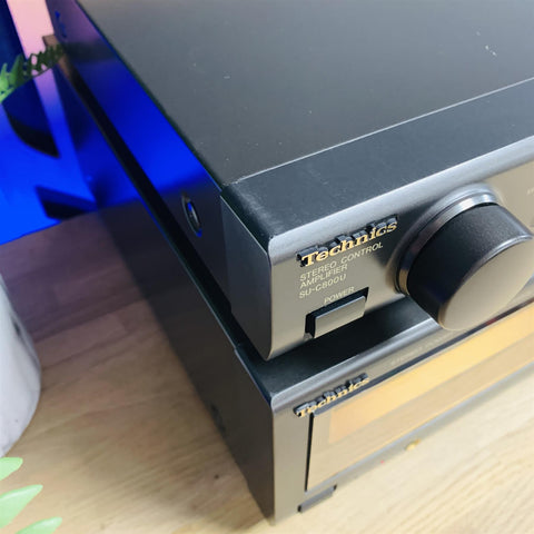 Technics SU-C800 Stereo Control Amplifier and Technics SE-A900S Stereo Power Amplifier