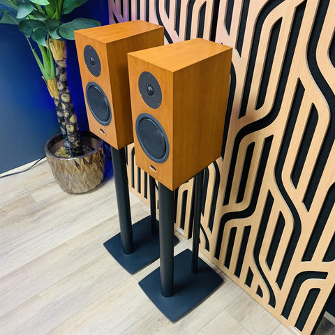 Linn Katan Audiophile Bookshelf Speakers & Stands