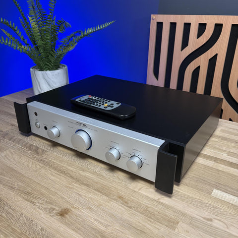 Rotel RC-1070 Pre Amplifier