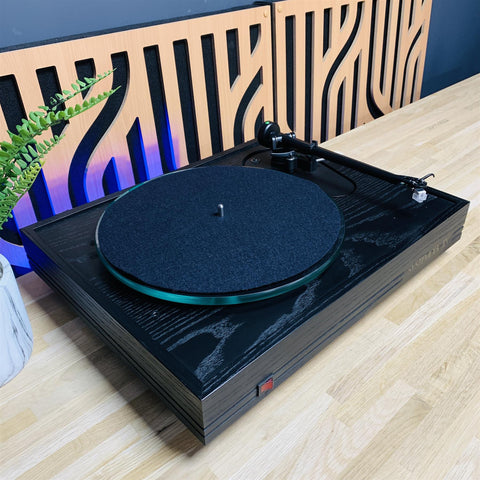 Systemdek IIX Glass Platter Belt-Drive Turntable Rega Moth Arm w/AT3600L Cartridge