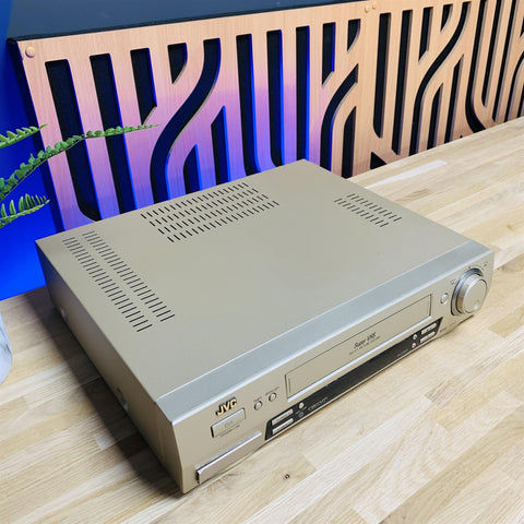 JVC HR-S7500 SVHS Player