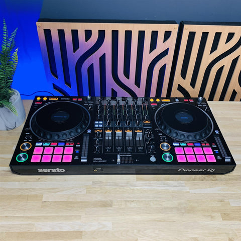 Pioneer DDJ-1000SRT 4-Channel Serato DJ Controller with Deck Saver + Carry Case