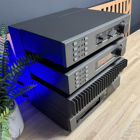 Quad 66 CD Player 34 Control Unit FM4 Tuner & 306 Power Amplifier Set In Rack