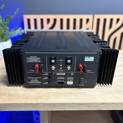 Musical fidelity F19 Power Amplifier