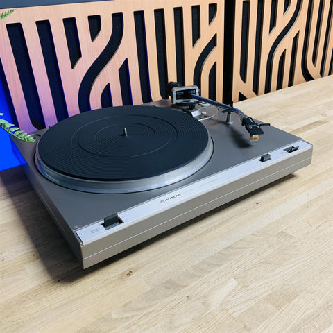 Hitachi H324 MK2 Turntable