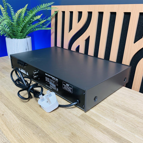 NAD Electronics 4220 Tuner