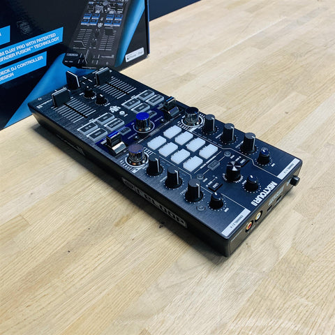 Reloop Mixtour Pro DJAY Pro DJ Controller