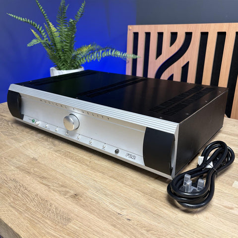 Musical Fidelity F22 Pre Amplifier With Remote