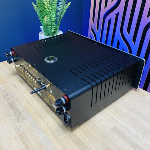 Roksan Blak Integrated Amplifier WIth Bluetooth Inc Remote