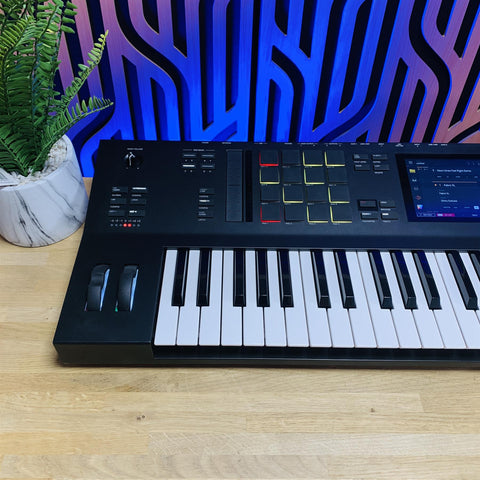 Akai MPC Key 61 Standalone Synthesizer Keyboard