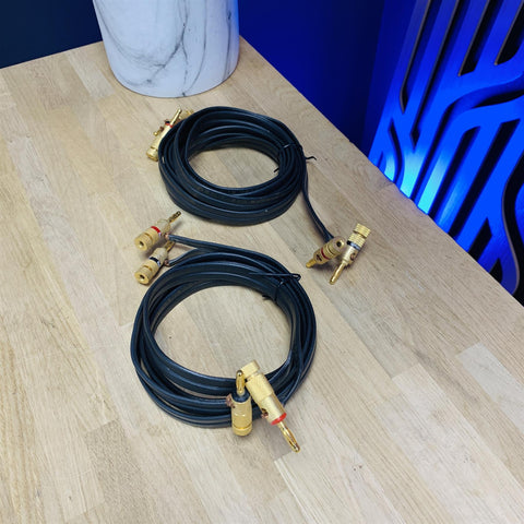 QED F-200 Speaker Cable With Banana Plugs  (Pair) 2m