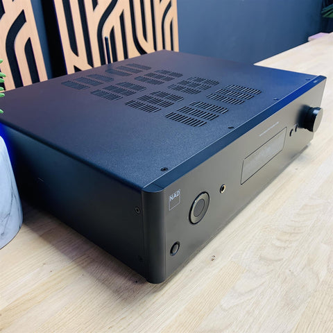 NAD C 388 Hybrid Digital DAC Amplifier