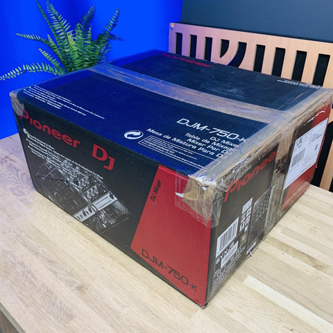 Pioneer DJM-750 Mixer